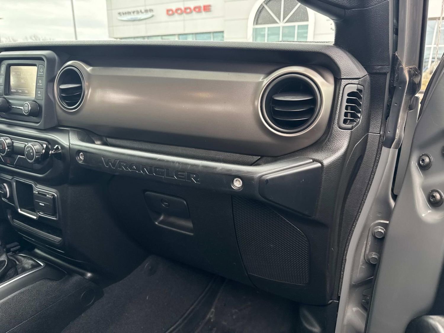 Used 2020 Jeep Wrangler Sport image 24