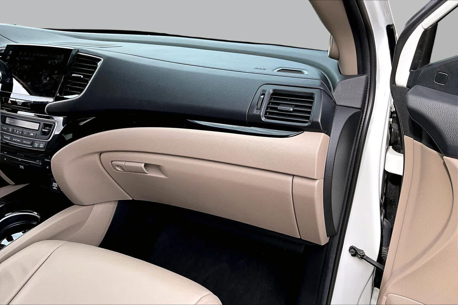 Used 2022 Honda Pilot Touring image 19