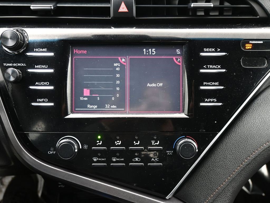 Used 2018 Toyota Camry LE image 24