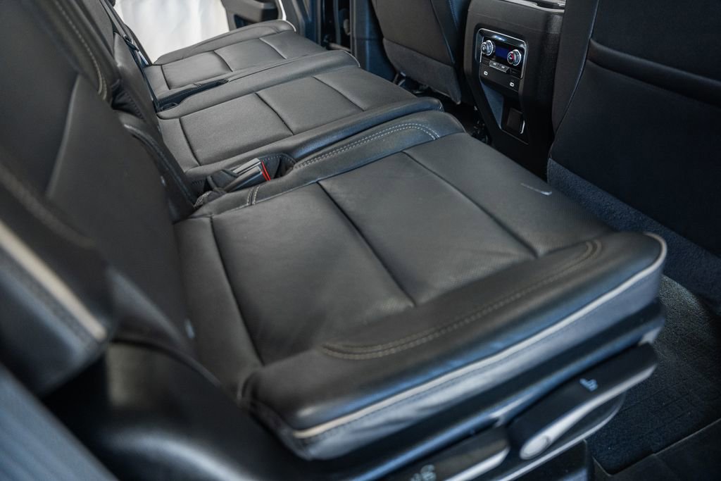 Used 2023 GMC Yukon SLT image 37