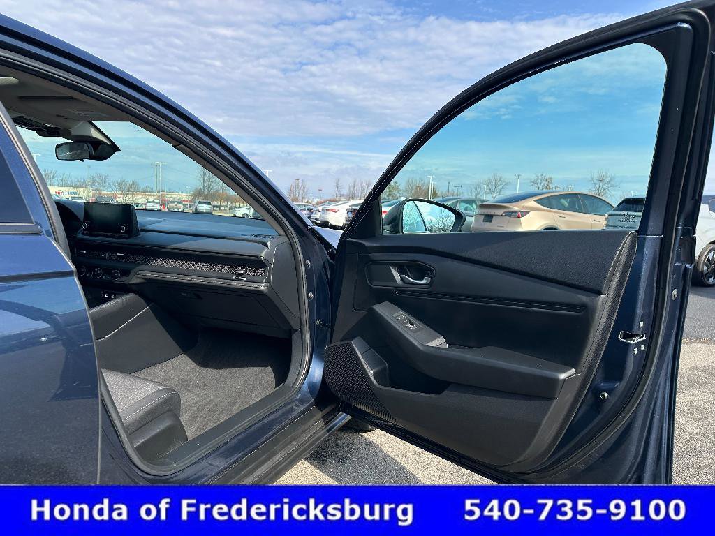 Certified 2025 Honda Accord SE image 33