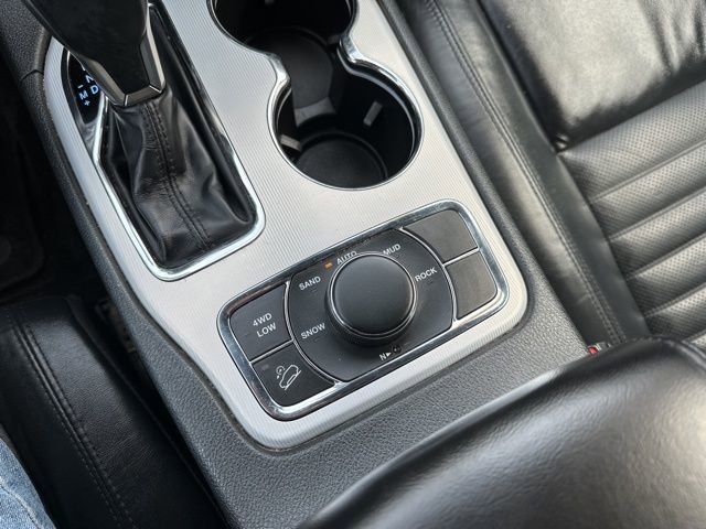 Used 2018 Jeep Grand Cherokee Limited AWD/4WD image 30