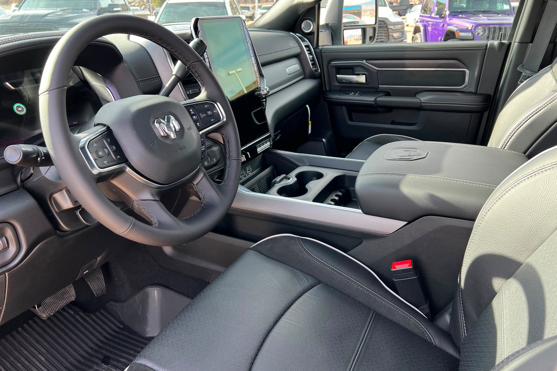 New 2026 RAM 3500 Laramie AWD/4WD image 15