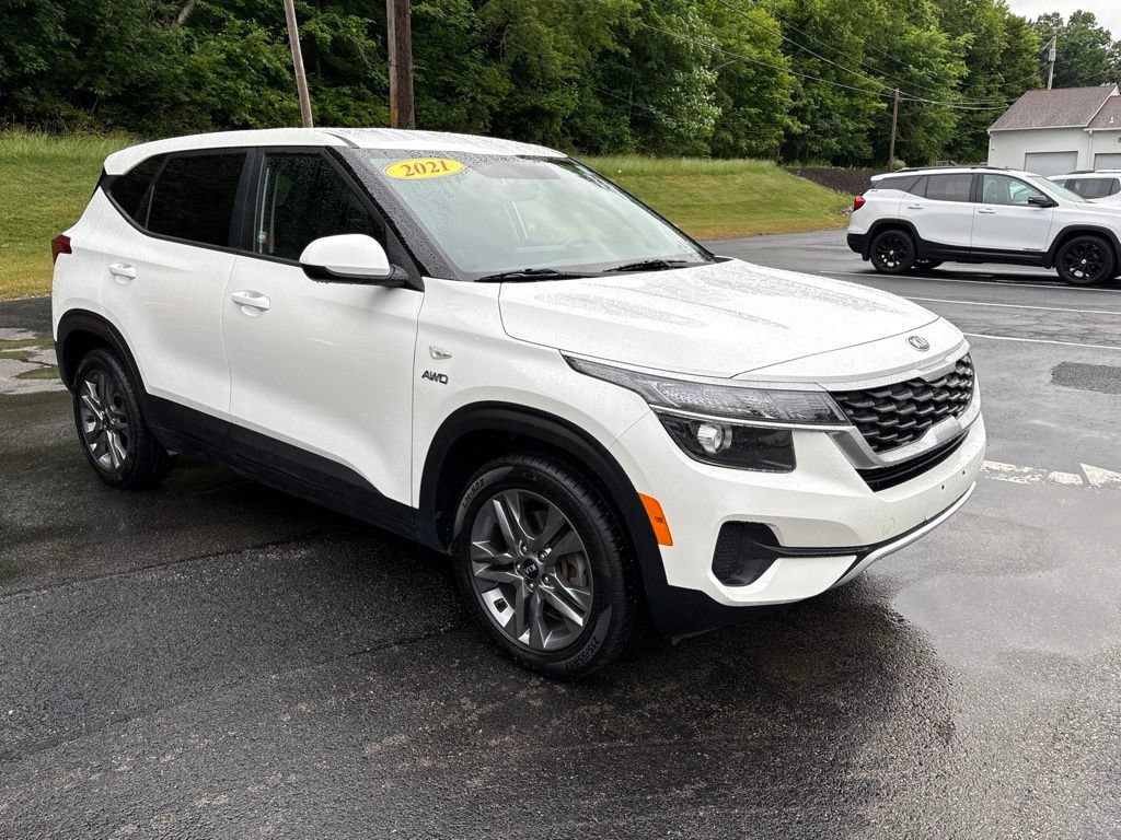 Used 2021 Kia Seltos LX AWD/4WD image 7