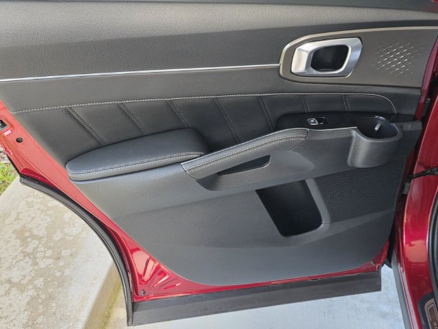 Used 2022 Kia Sorento SX FWD image 34