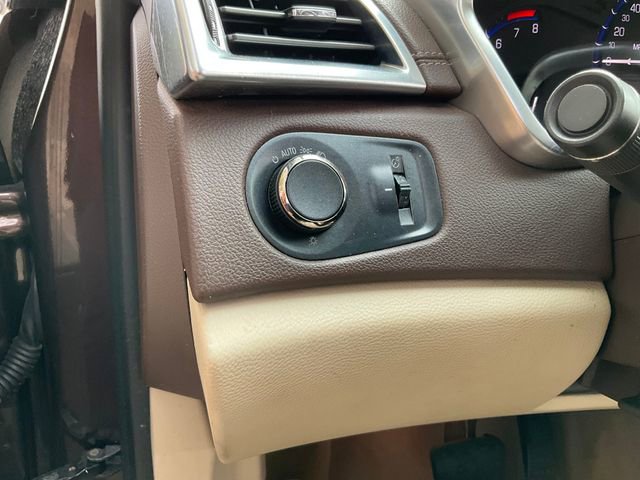 Used 2015 Cadillac SRX Luxury image 10