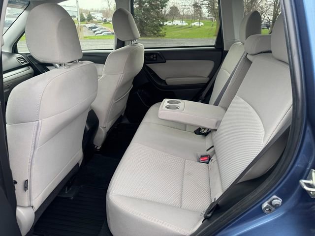 Used 2016 Subaru Forester 2.5i Premium image 16