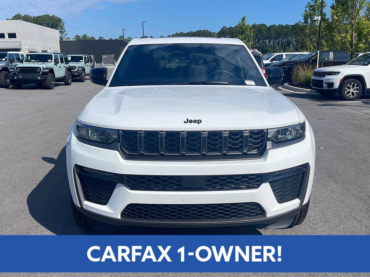 Used 2026 Jeep Grand Cherokee Limited w/ Limited Altitude Package RWD image 2