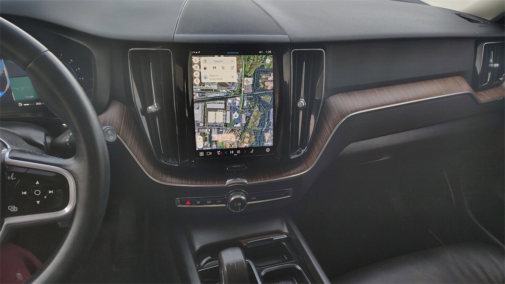 Certified 2023 Volvo XC60 B5 Plus w/ Climate Package image 19