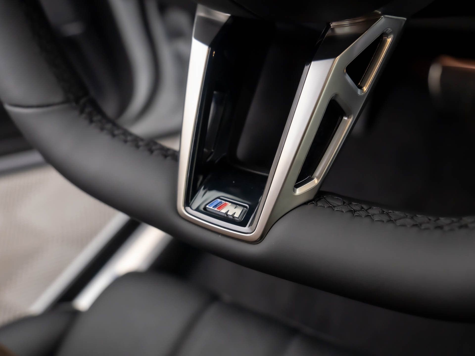 Used 2025 BMW 760i xDrive image 34