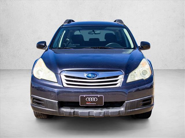 Used 2010 Subaru Outback 2.5i AWD/4WD image 2