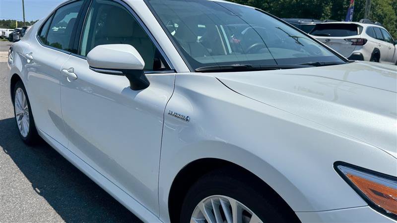 Used 2019 Toyota Camry XLE FWD image 25