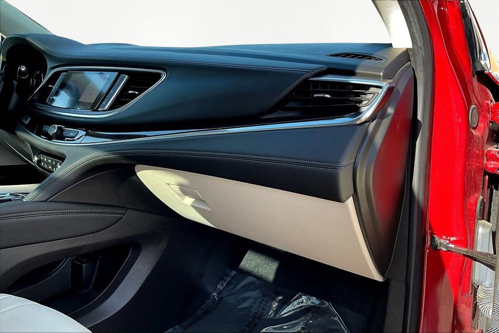 Used 2022 Buick Enclave Premium w/ Experience Buick Package image 16