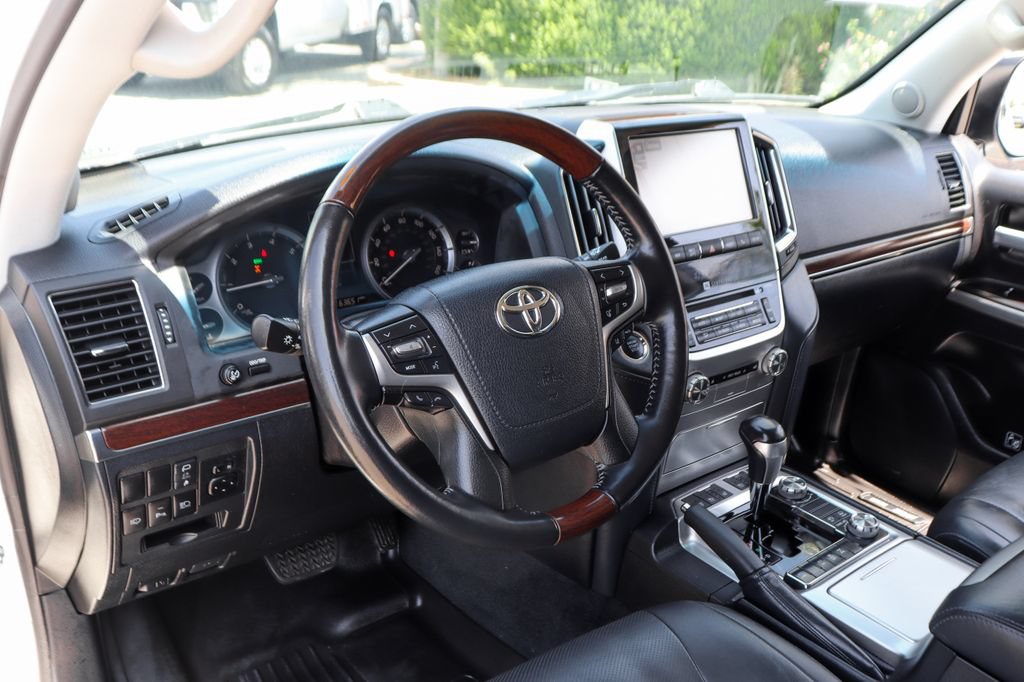 Used 2018 Toyota Land Cruiser AWD/4WD image 22