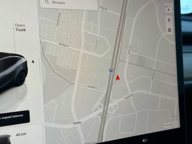 Used 2023 Tesla Model Y Long Range AWD/4WD image 24