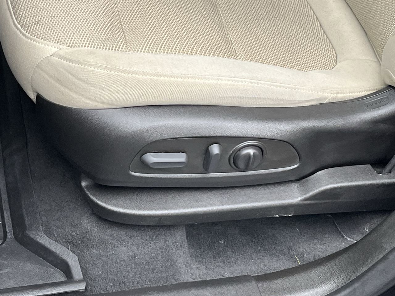 Certified 2022 Chevrolet Traverse LT w/ LPO, Floor Liner Package image 10