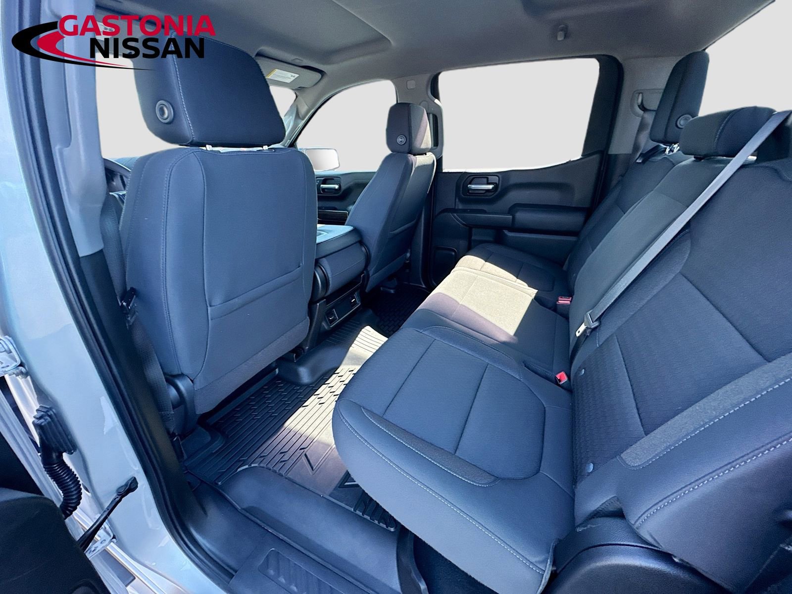 Used 2020 Chevrolet Silverado 1500 LT AWD/4WD image 30