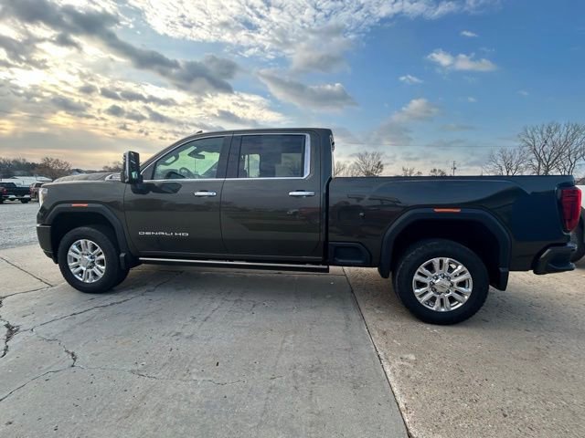 Used 2022 GMC Sierra 3500 Denali image 4