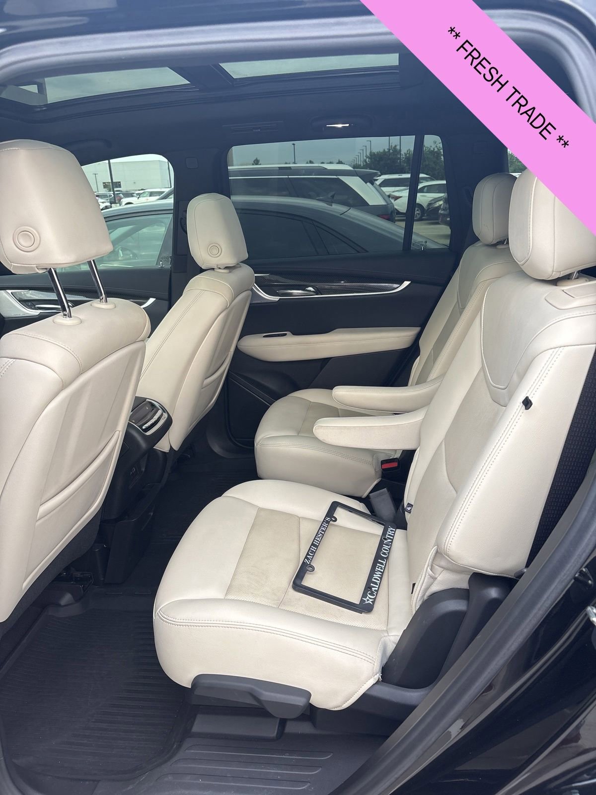Used 2023 Cadillac XT6 Sport w/ LPO, ONYX Package AWD/4WD image 19