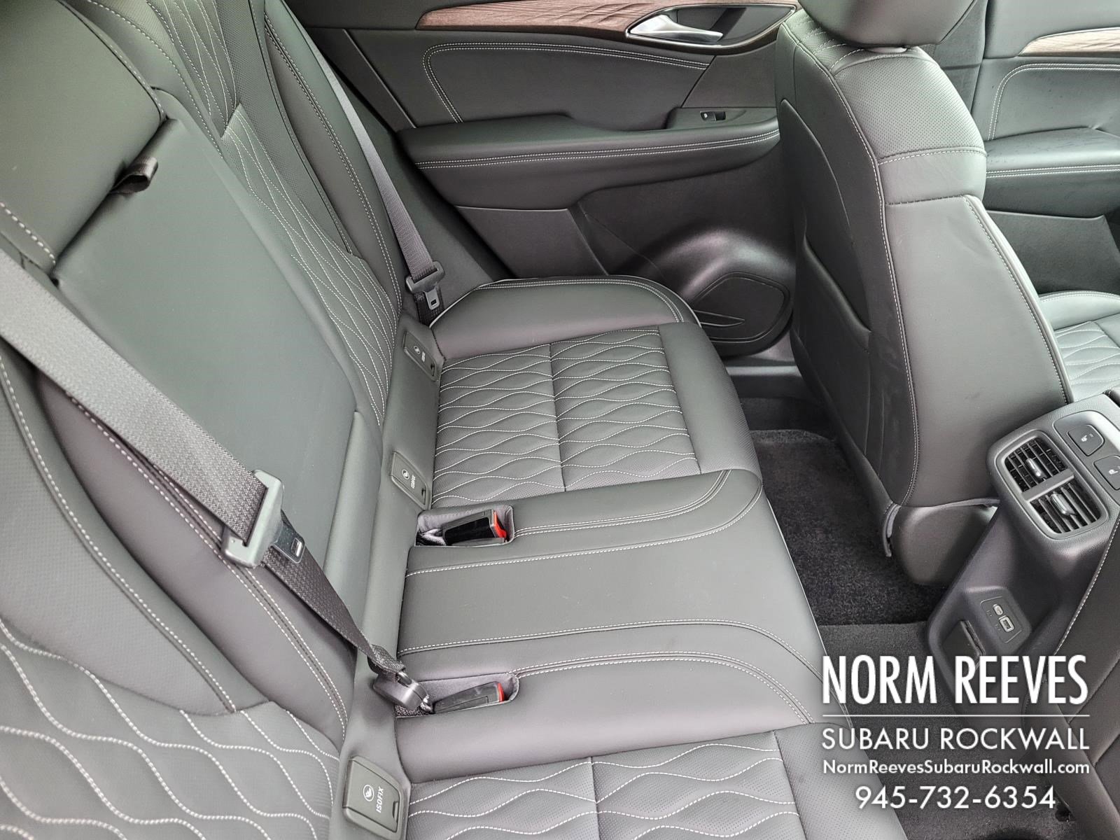 Used 2022 Buick Envision Avenir w/ Technology Package II image 13