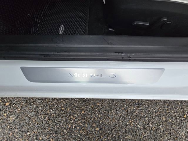 Used 2019 Tesla Model 3 Long Range image 19