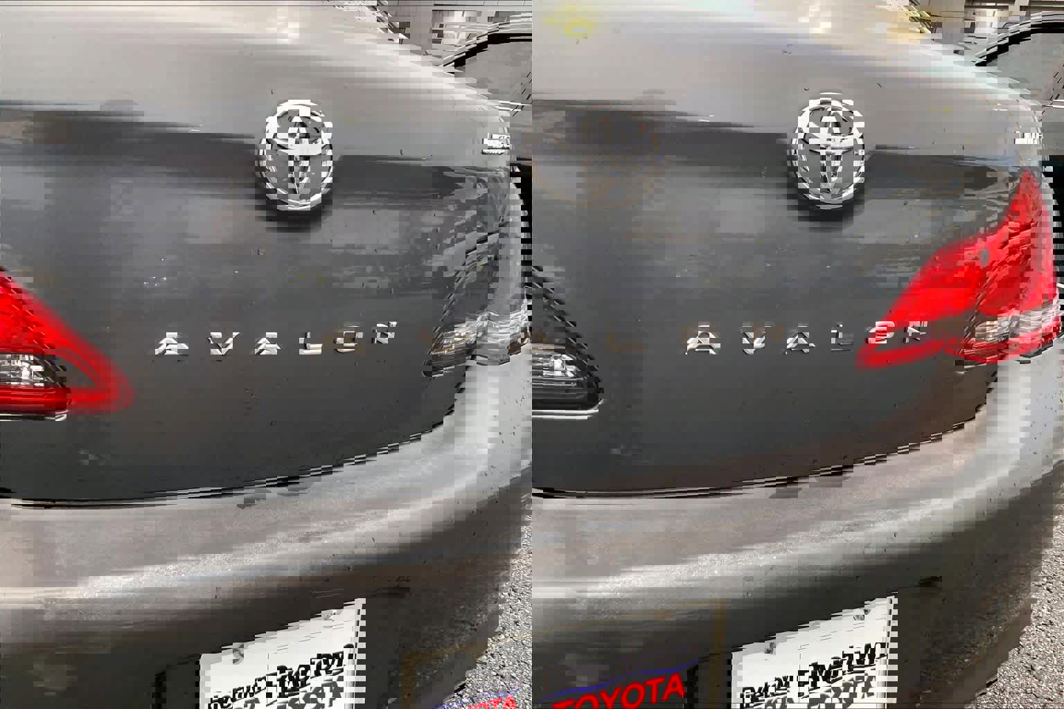 Used 2009 Toyota Avalon XL image 9