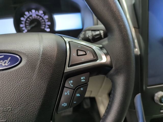 Used 2023 Ford Edge Titanium AWD/4WD image 25