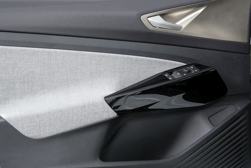 New 2026 Volkswagen ID.4 Pro RWD image 6