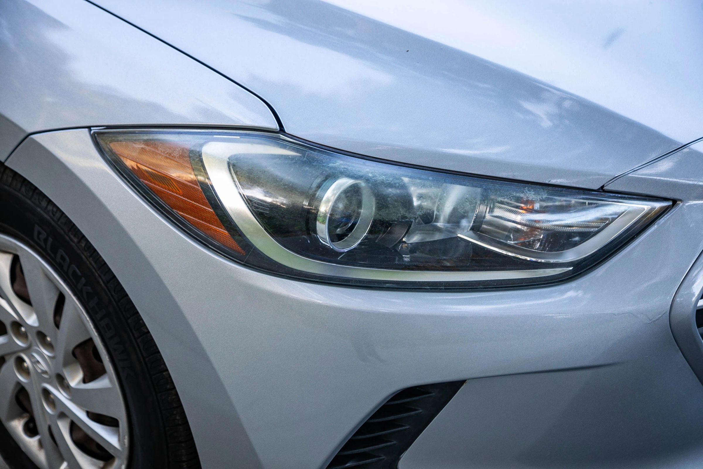 Used 2017 Hyundai Elantra SE image 14