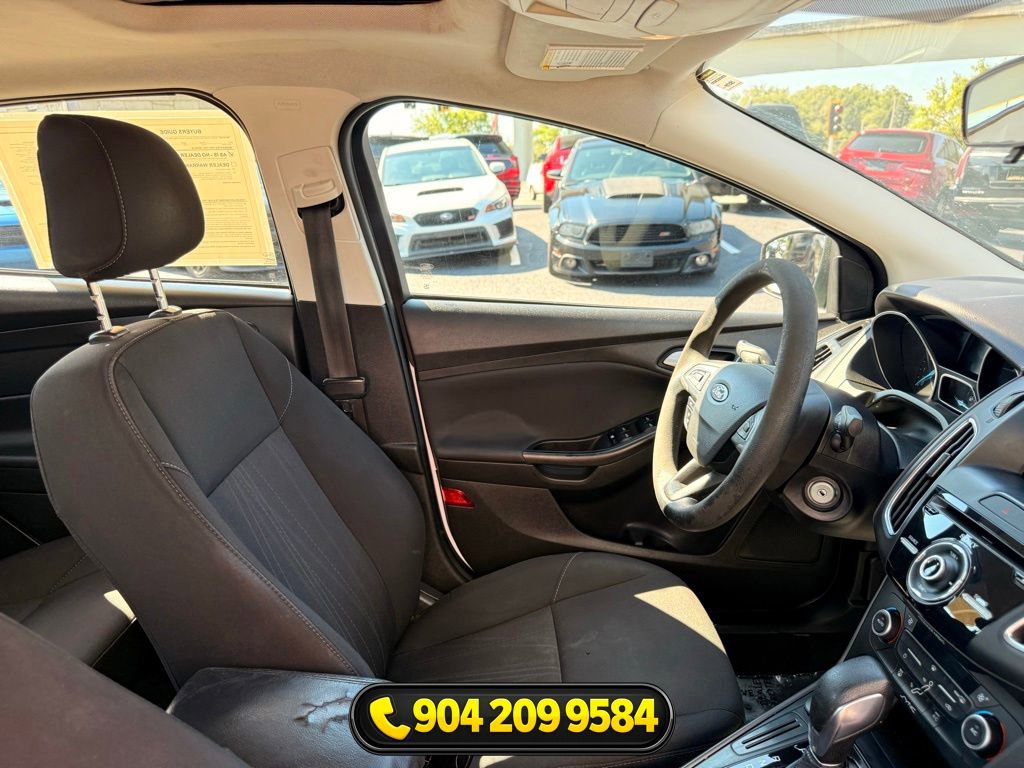 Used 2018 Ford Focus SEL FWD image 34