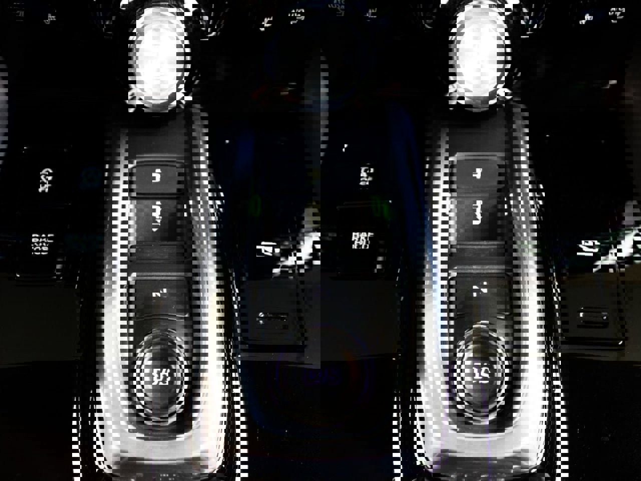 Used 2023 Acura MDX FWD w/ Technology Package image 30