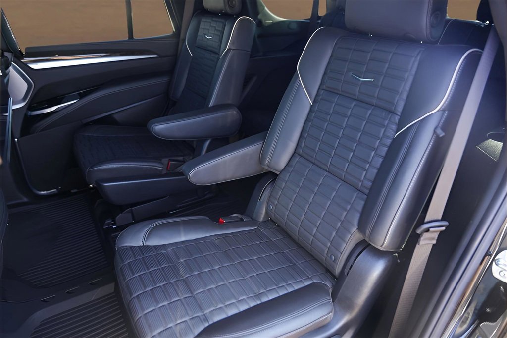 Certified 2025 Cadillac Escalade Sport Platinum w/ LPO, ONYX Package image 24