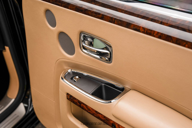 Used 2014 Rolls-Royce Ghost image 60