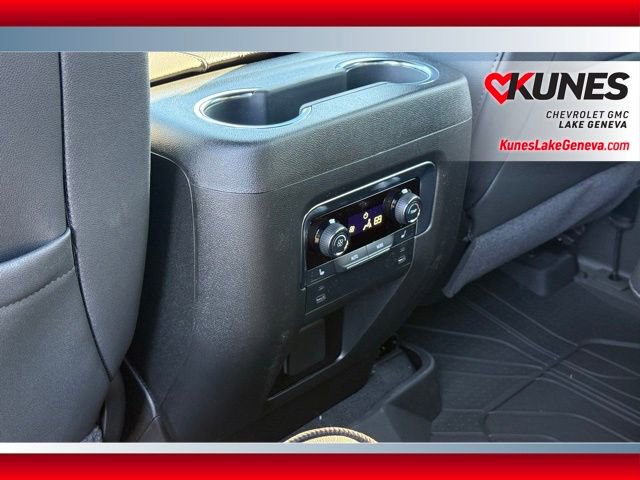 New 2026 Chevrolet Suburban High Country image 28