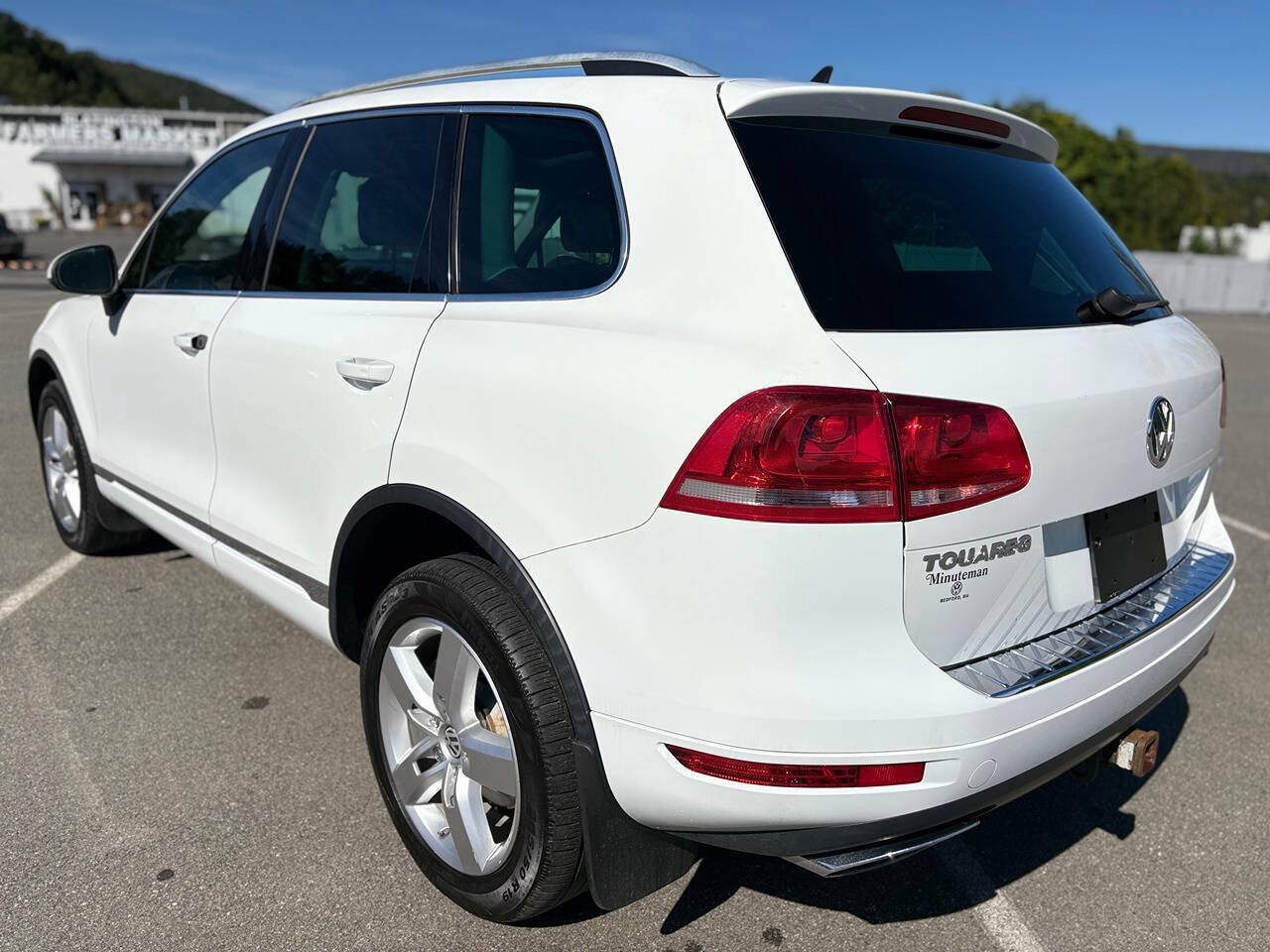 Used 2014 Volkswagen Touareg TDI AWD/4WD image 10