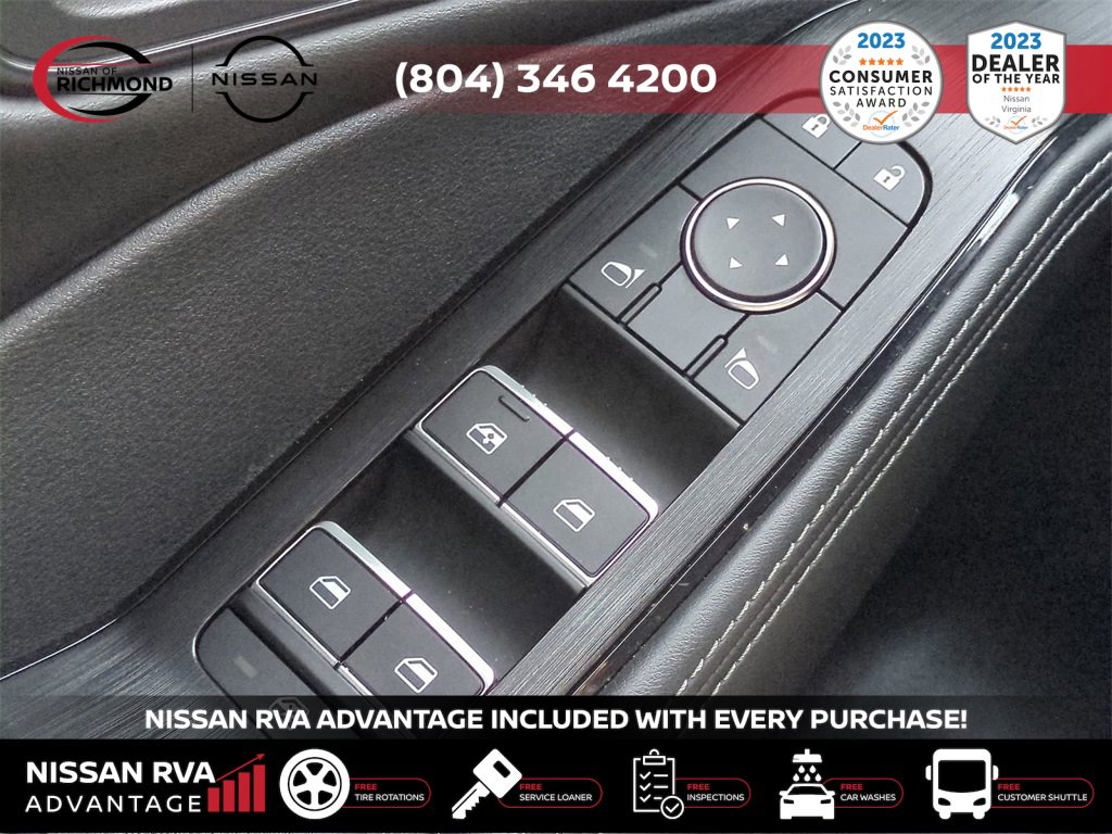 Used 2025 Nissan Rogue SL w/ Tech Package image 26