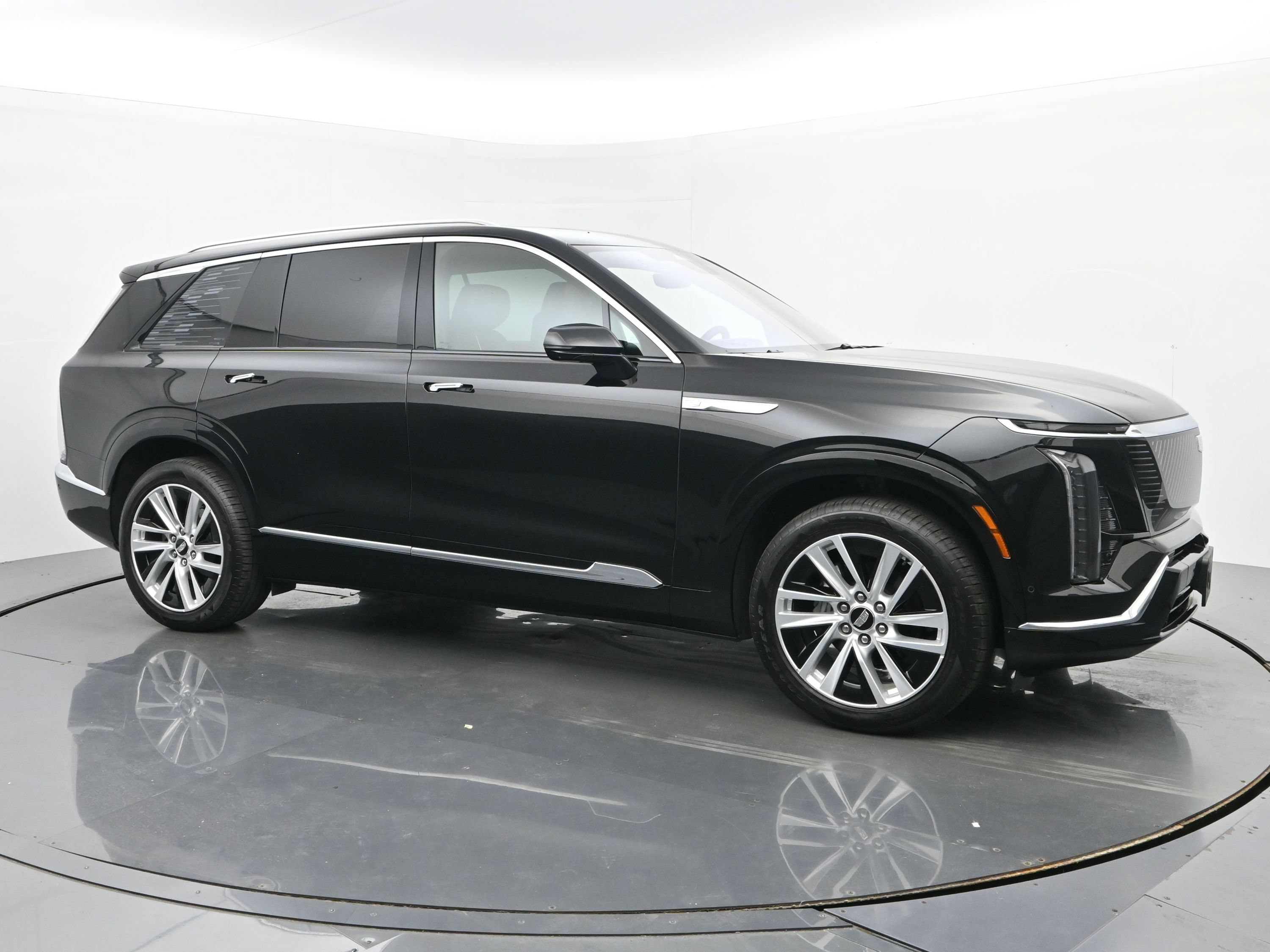 New 2026 Cadillac Vistiq Premium Luxury w/ LPO, Floor Liner Package AWD/4WD image 7