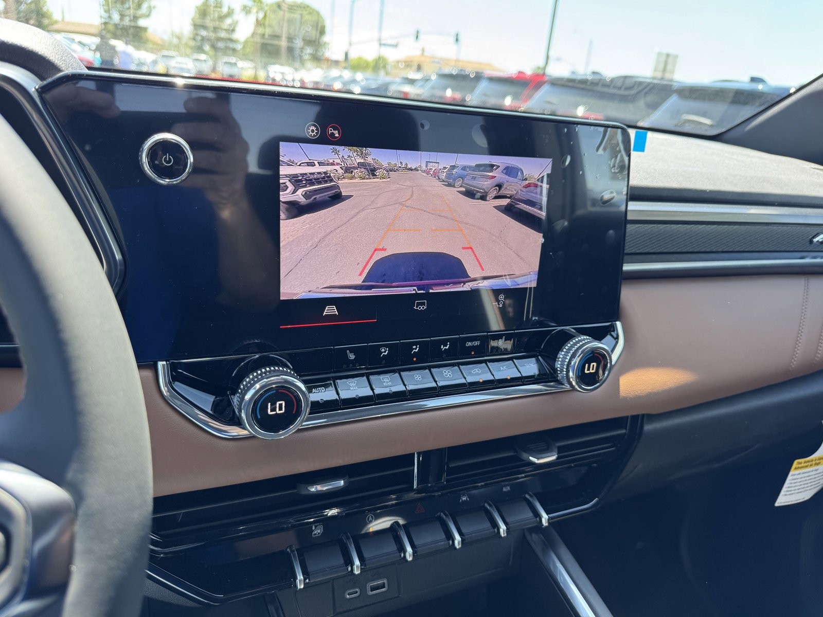 New 2026 GMC Canyon AT4 AWD/4WD image 18