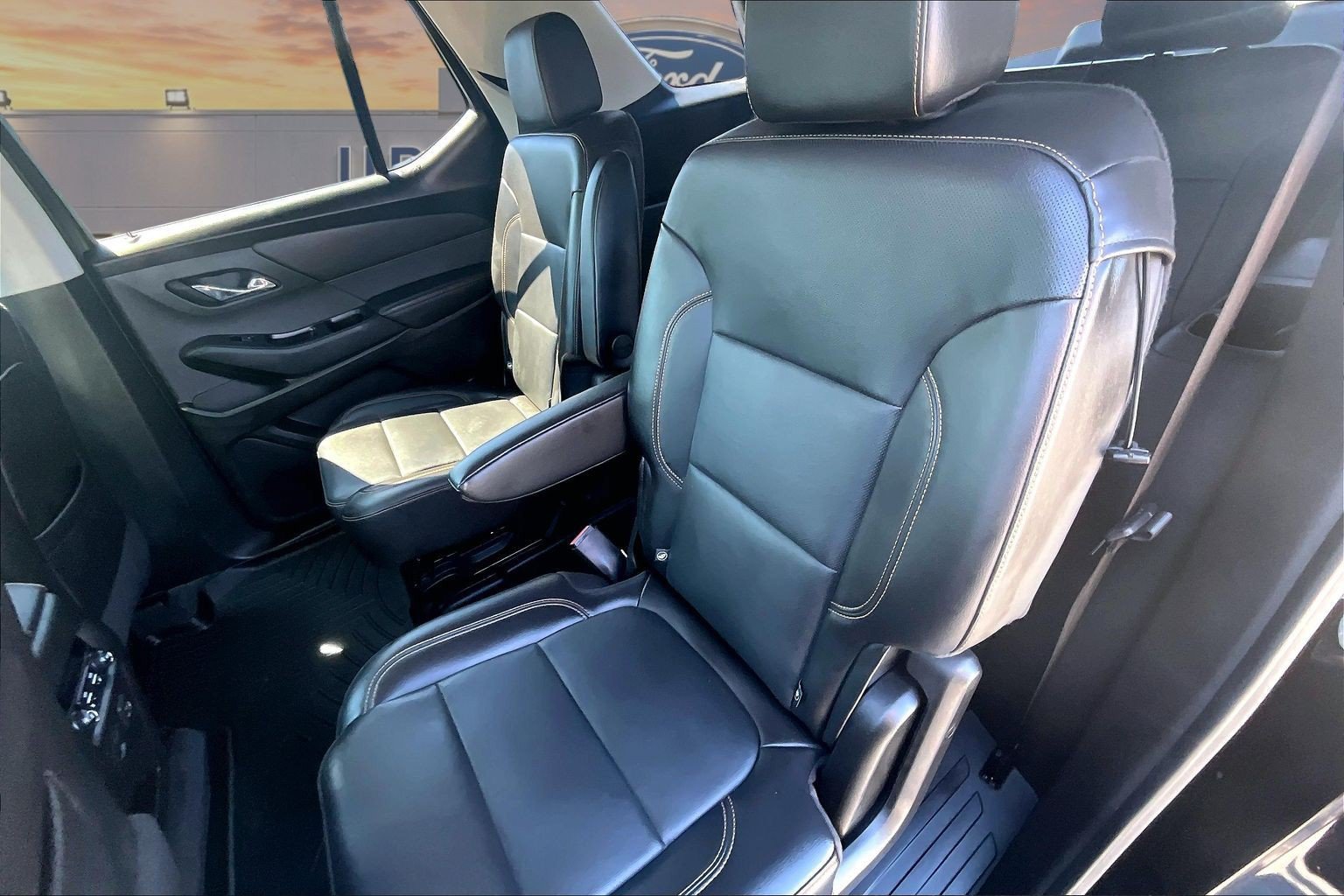 Used 2021 Chevrolet Traverse Premier w/ Redline Edition FWD image 26