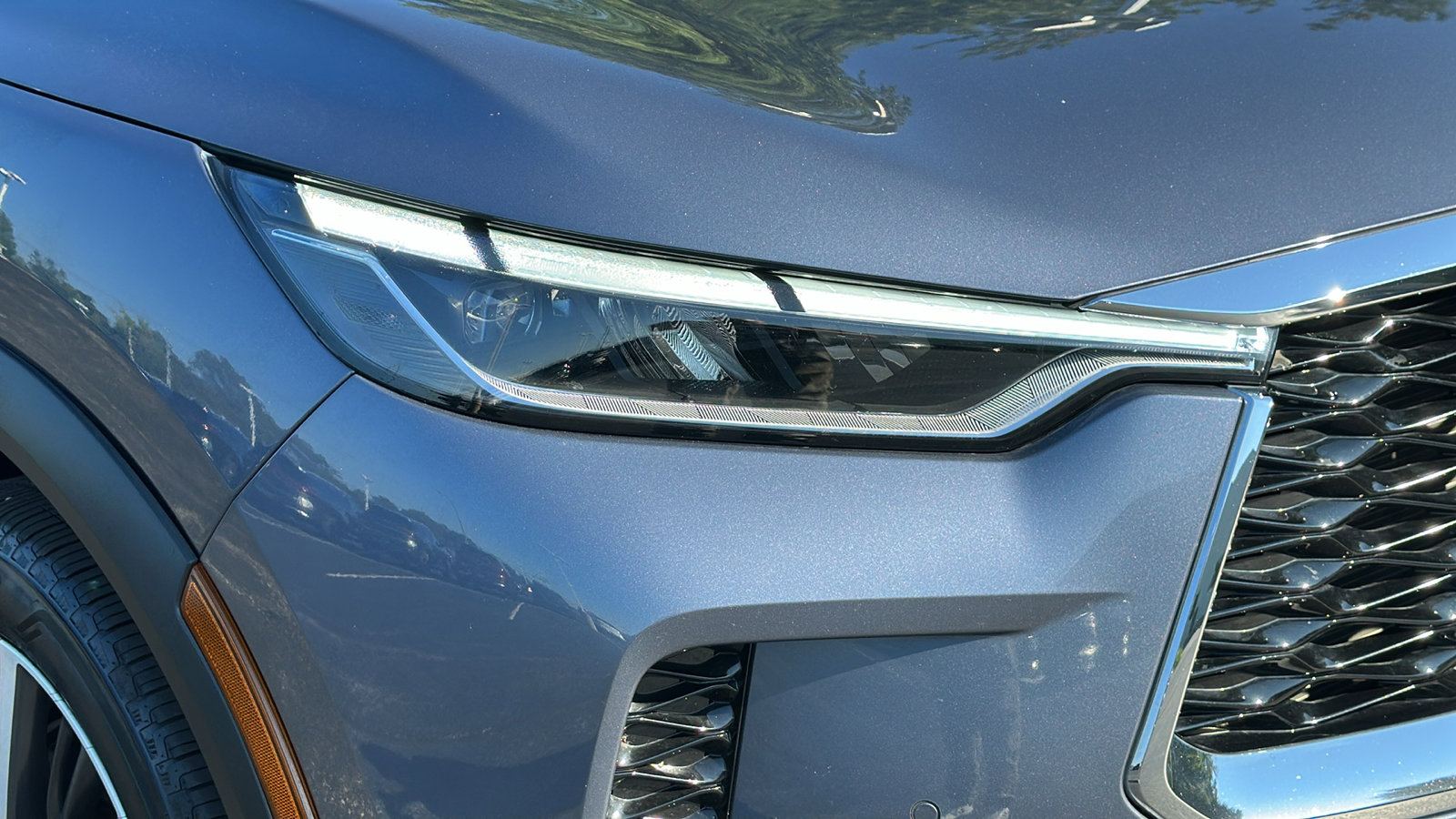 Certified 2022 INFINITI QX60 Sensory w/ Cargo Package AWD/4WD image 4