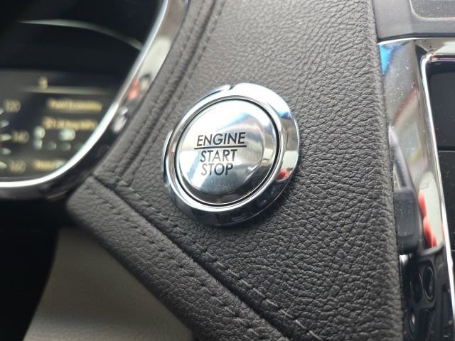 Used 2020 Lincoln Continental Reserve image 35