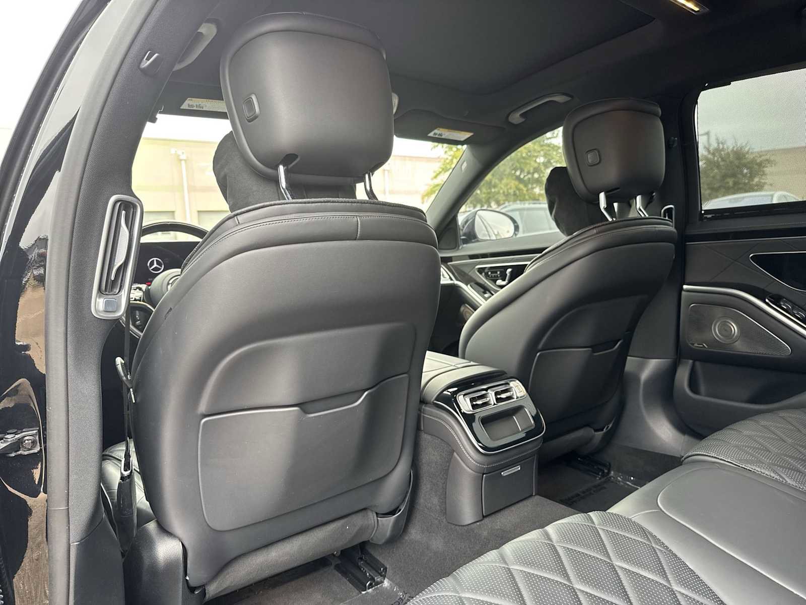 Used 2024 Mercedes-Benz S 580e 4MATIC Sedan image 16