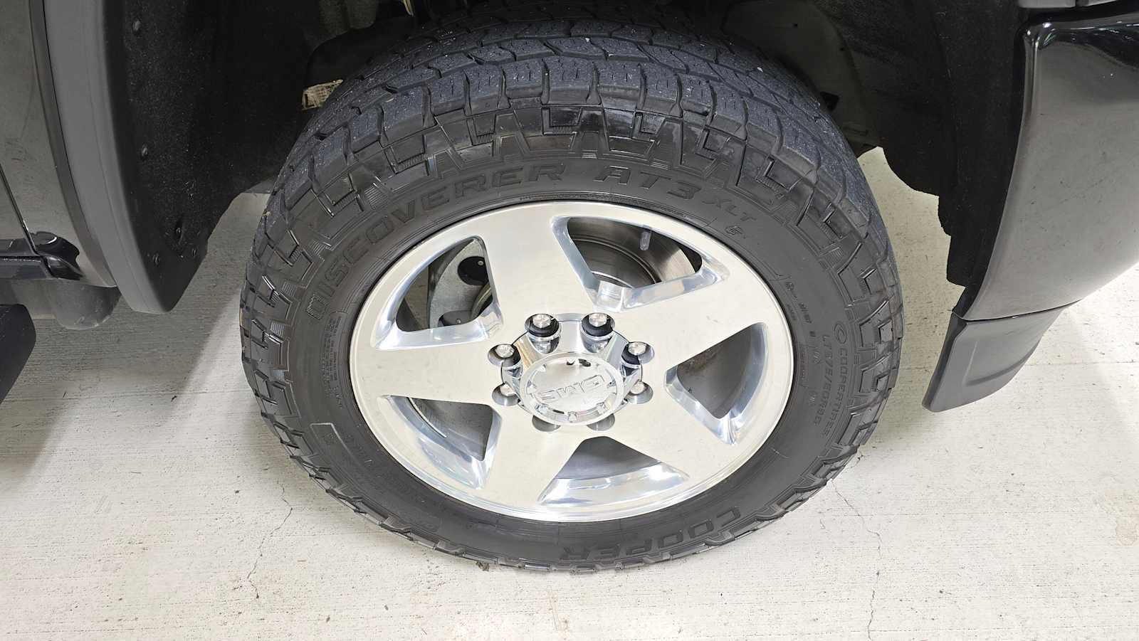 Used 2015 GMC Sierra 3500 Denali w/ Duramax Plus Package image 9