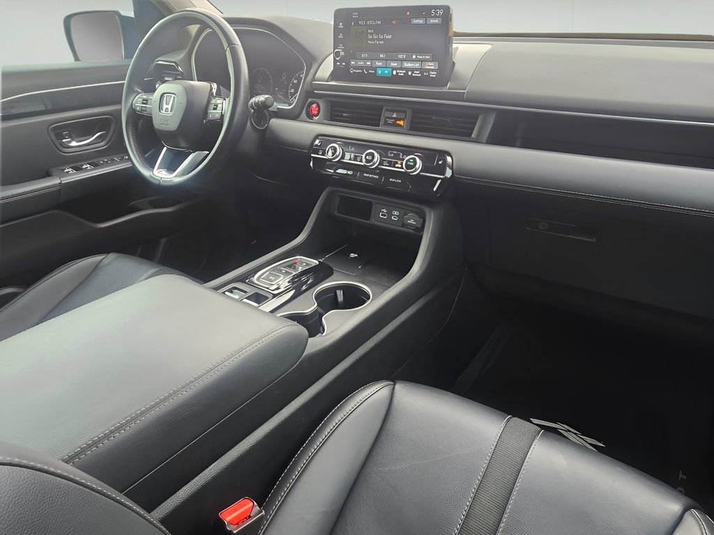 Used 2024 Honda Pilot Touring image 20