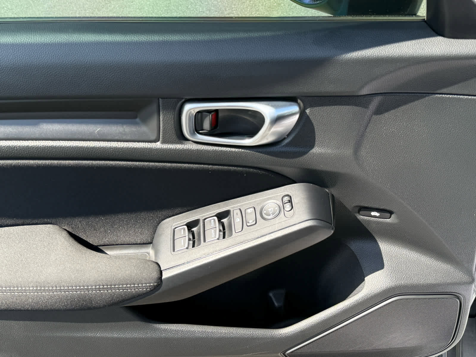 Used 2023 Honda Civic LX image 14