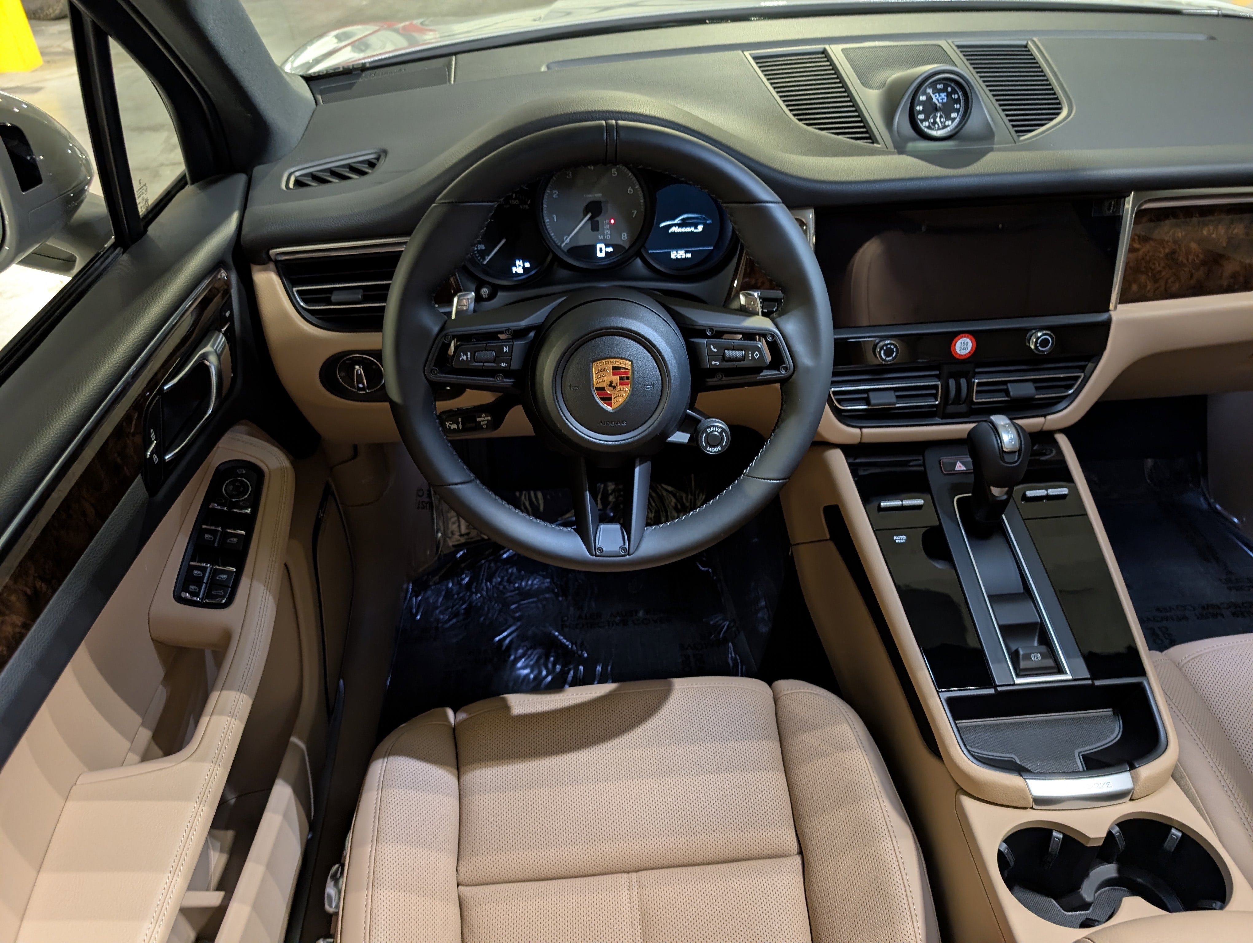 New 2026 Porsche Macan S image 6