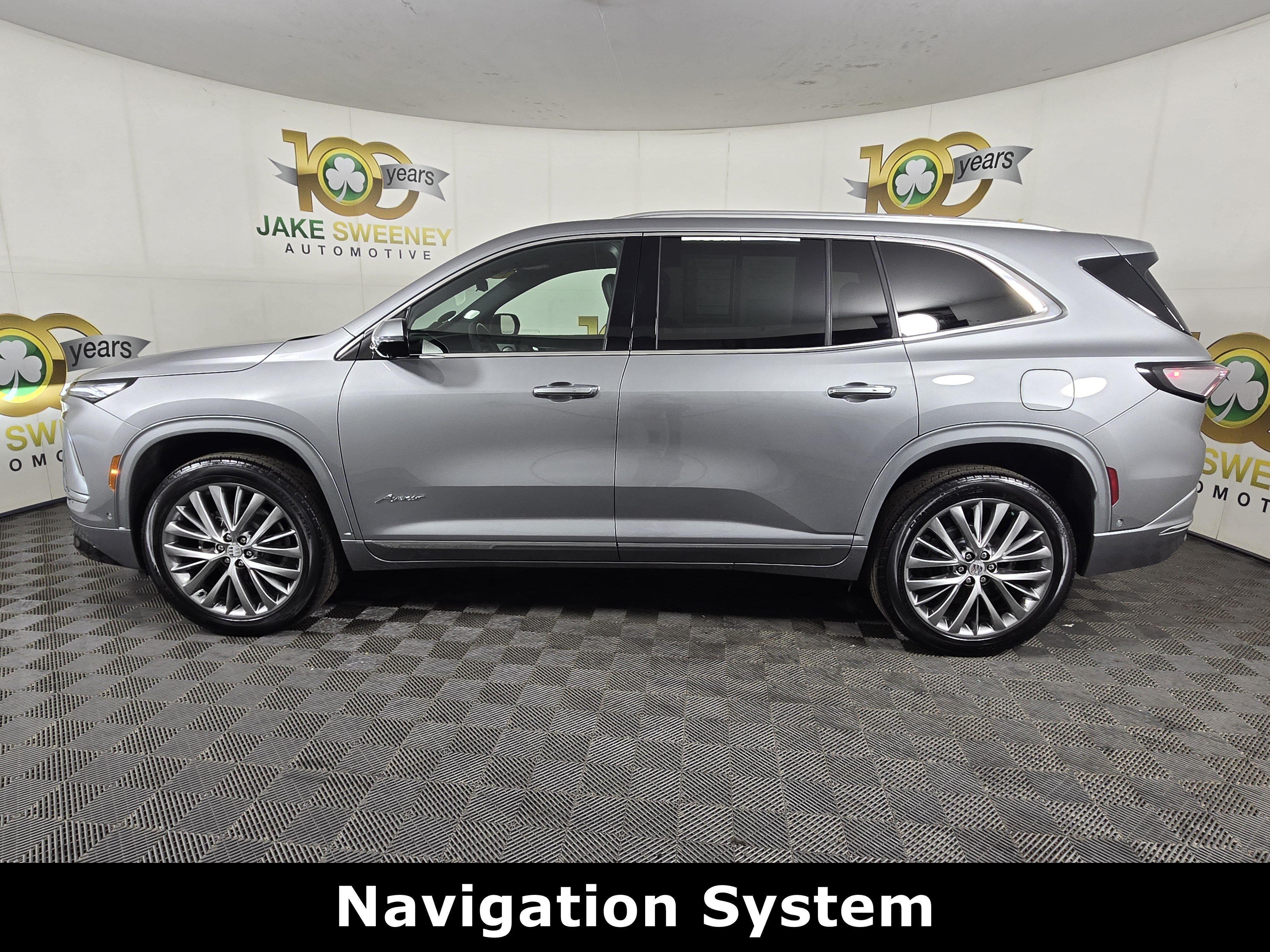 Certified 2026 Buick Enclave Avenir w/ Super Cruise Package AWD/4WD image 4