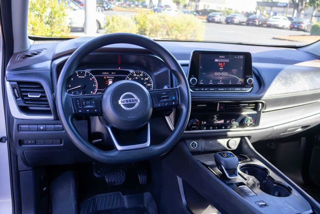 Used 2021 Nissan Rogue SV FWD image 16