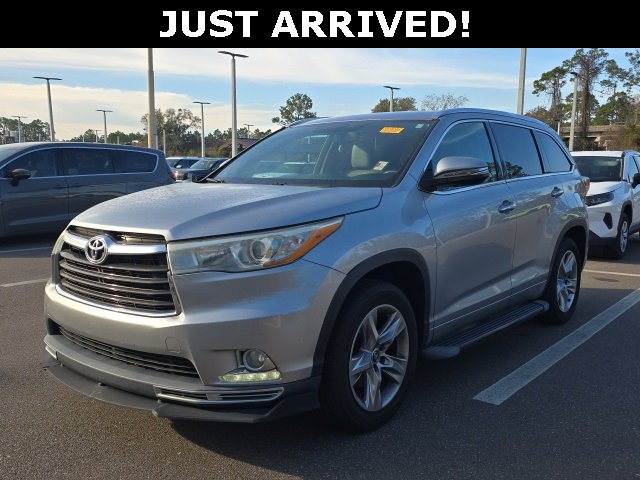 Used 2016 Toyota Highlander Limited image 29