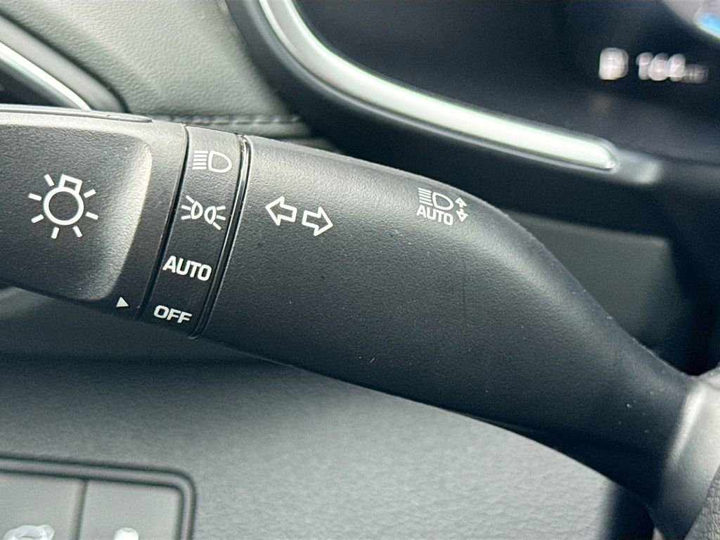 Used 2022 Hyundai Santa Fe SEL w/ Convenience Package FWD image 13